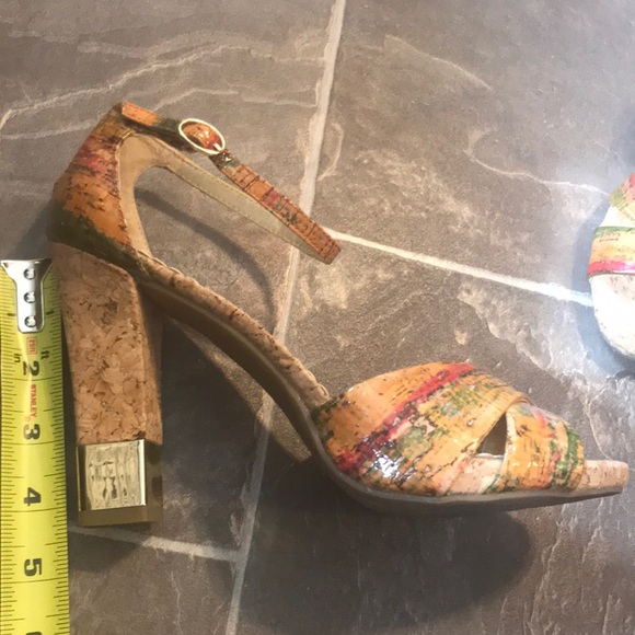 Multi-colored Sandals - Picture 4 of 7
